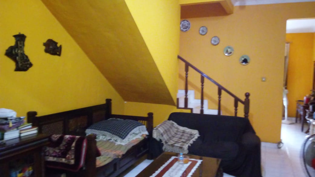 Rumah 2 Lantai di Cirendeu, Dalam Komplek Perumahan