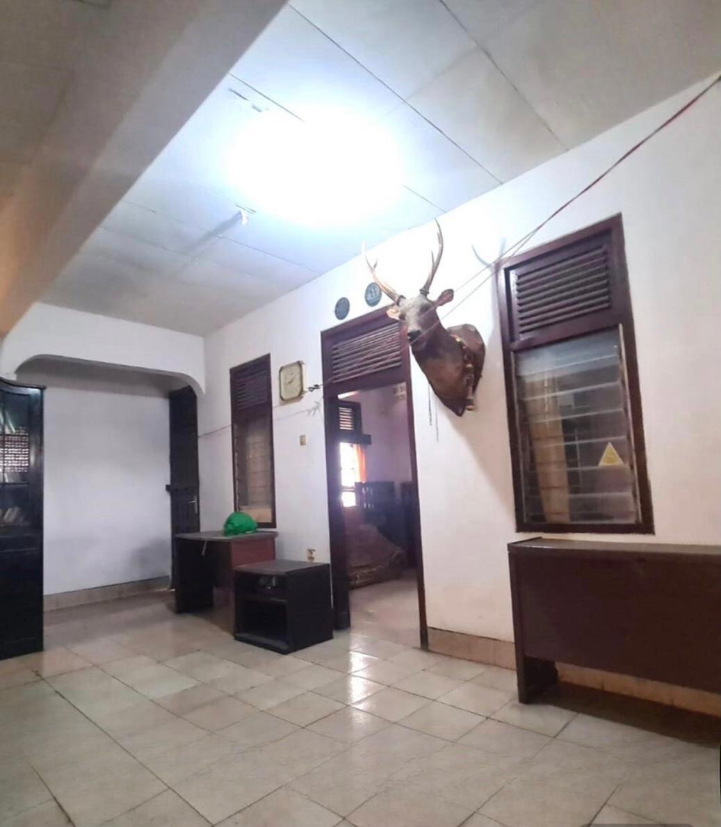 Rumah Dijual 1 Lantai di Cinere, Rumah Lama, Jalan lebar 2 Mobil, Tidak banjir 