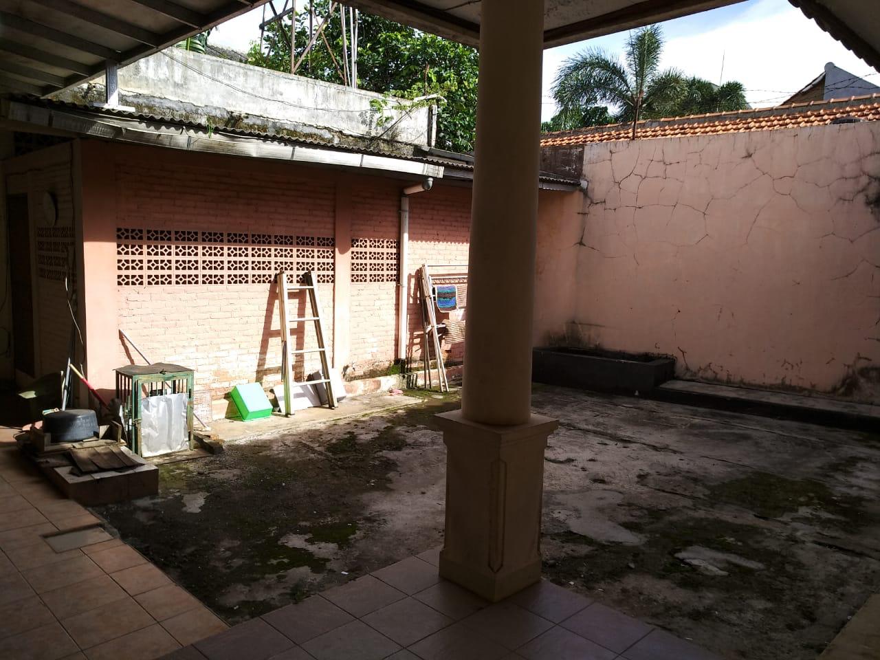 Dijual Rumah 2 Lantai di Andara Cinere, Lebar Jalan 2 mobil. Hanya 150 m ke Pintu Toll Desari. 7 menit ke CITOS