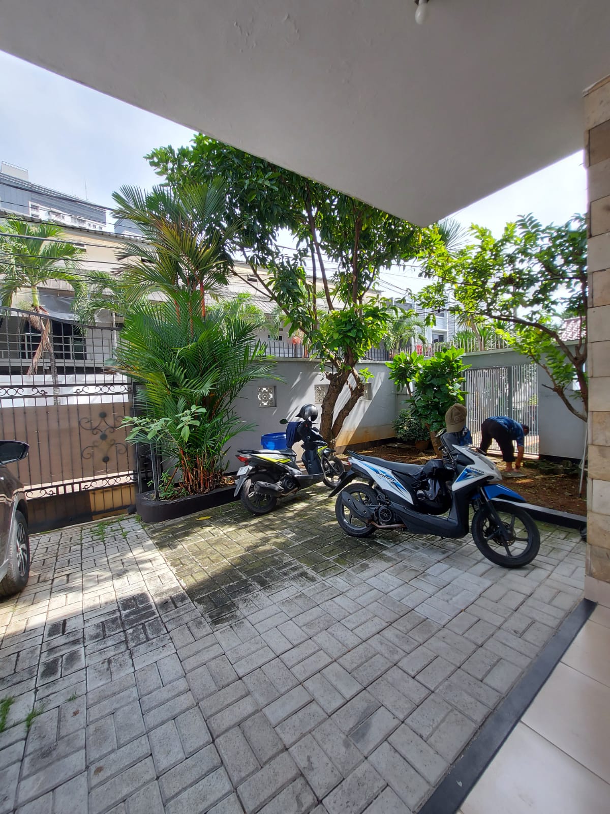 Rumah Dijual di Lebak Bulus, Harga Mendekati NJOP, Selangkah ke MRT Lebak Bulus