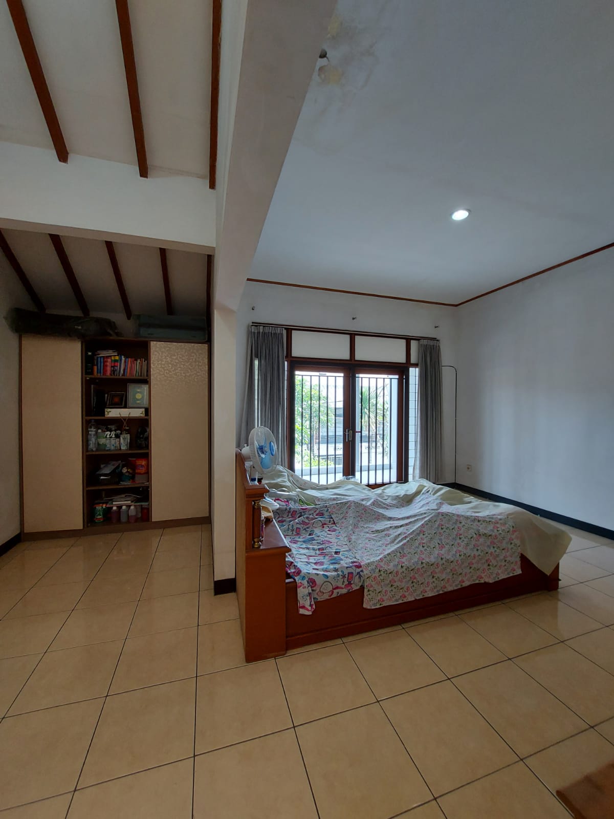 Rumah Dijual di Lebak Bulus, Harga Mendekati NJOP, Selangkah ke MRT Lebak Bulus