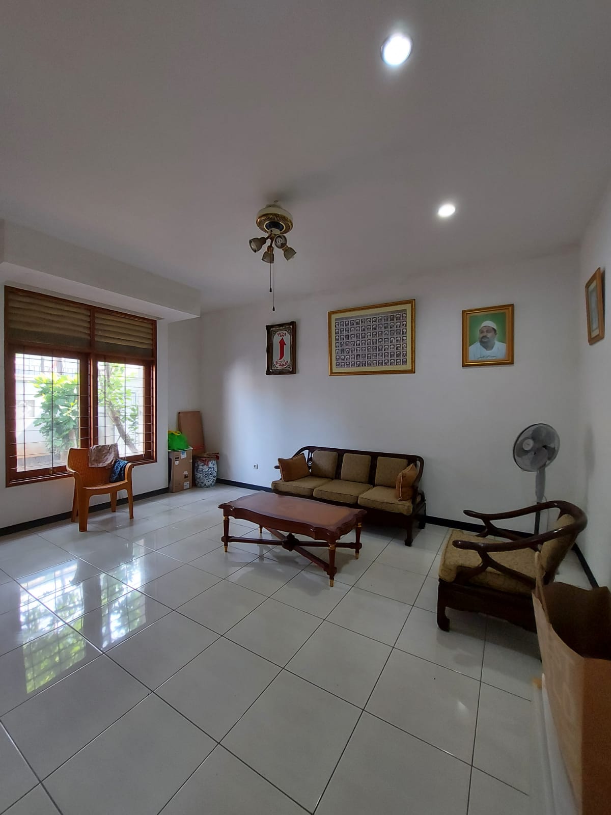 Rumah Dijual di Lebak Bulus, Harga Mendekati NJOP, Selangkah ke MRT Lebak Bulus