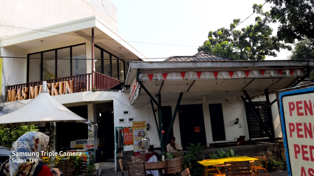Dijual Rumah Lama Di Salemba, Pinggir Jalan Raya, Cocok Usaha