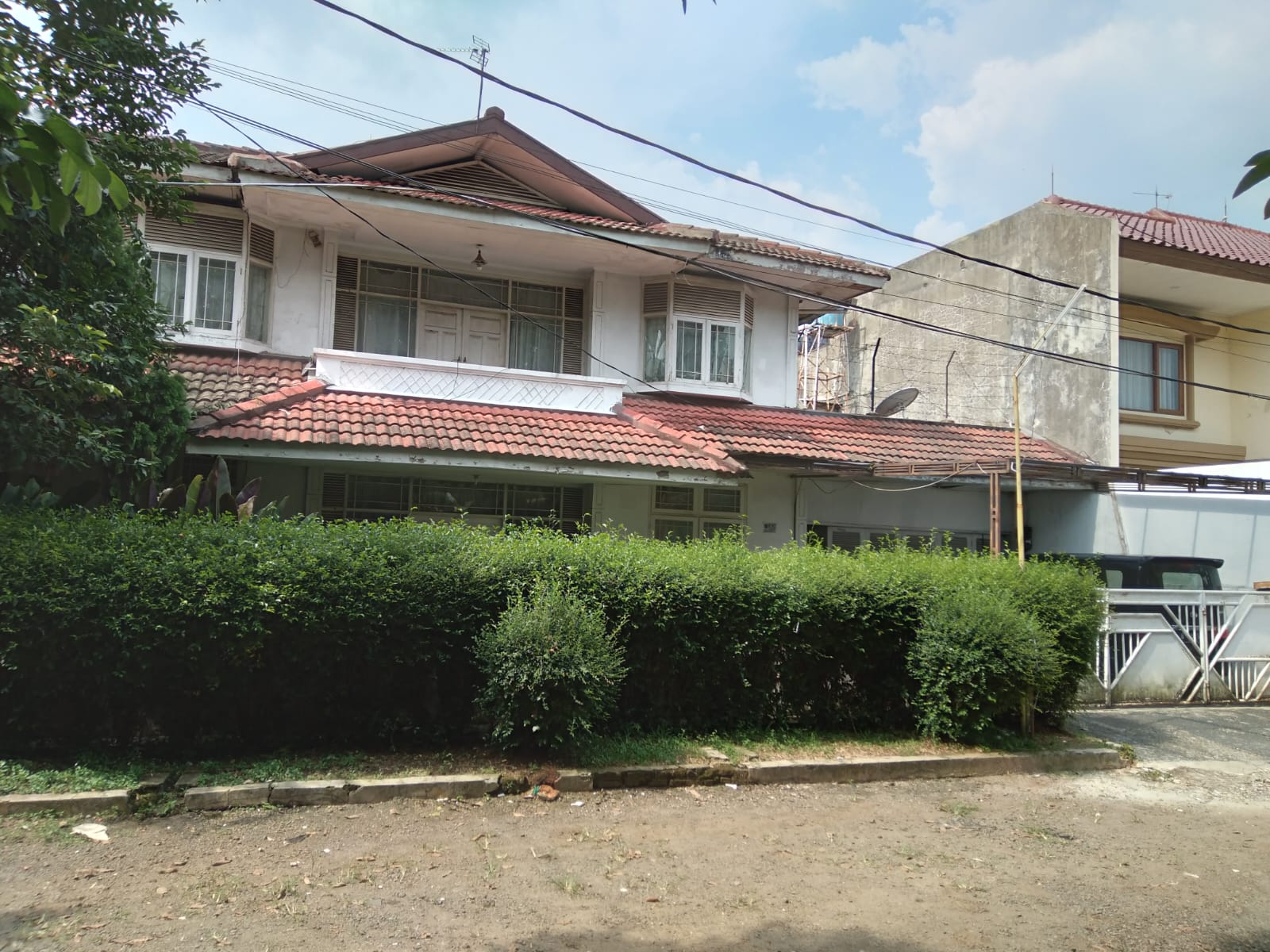 Rumah Dijual di Cinere Depok, 2 Lantai
