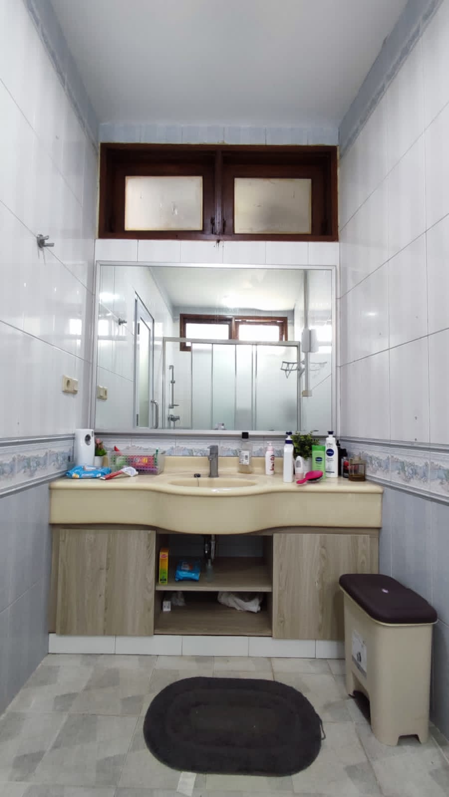 Rumah Dijual di Cipulir, Fully Furnished, 2 Lantai, Halaman Luas