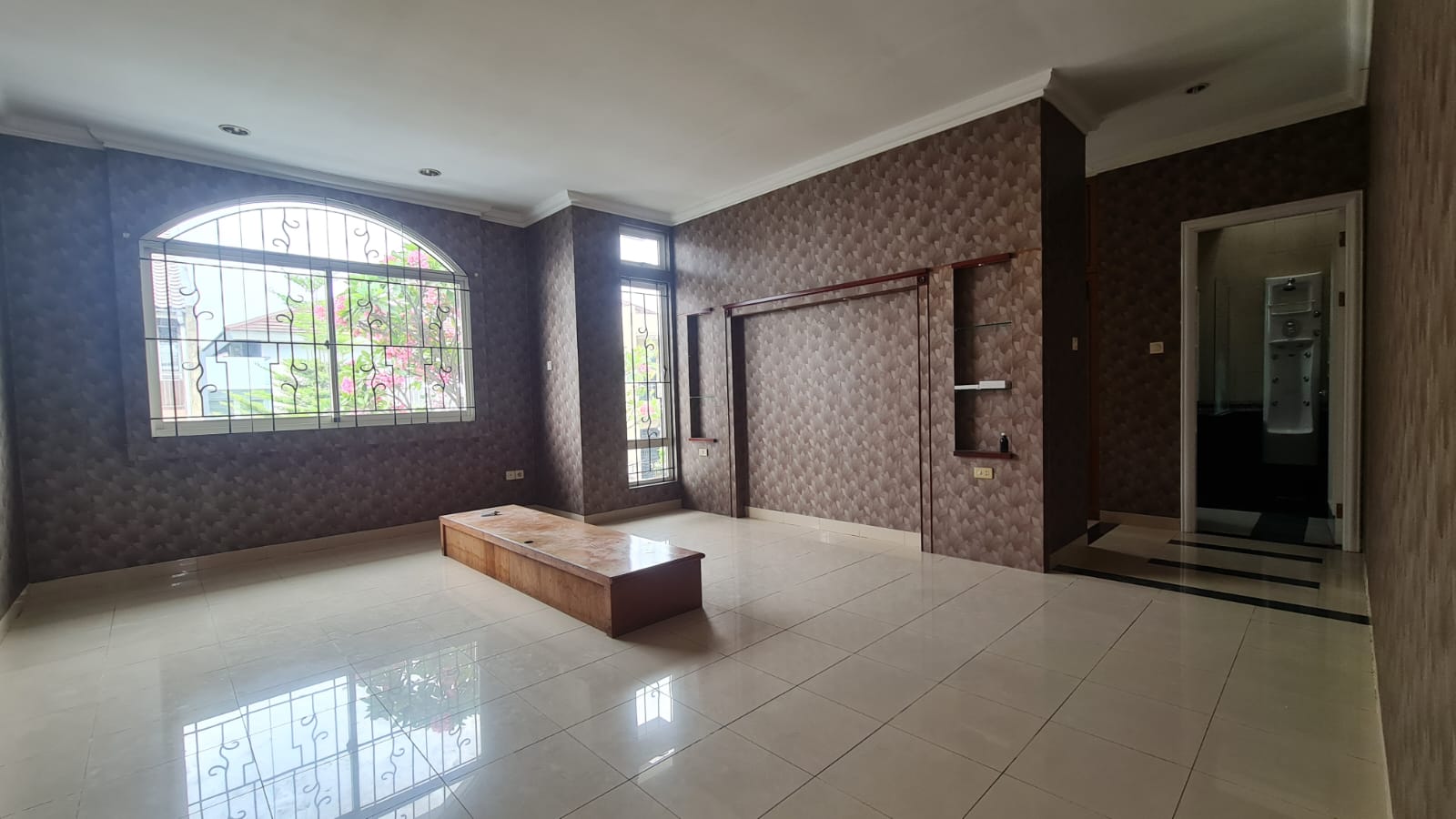 Rumah di Niaga Hijau Pondok Indah, Siap huni,strategis,dekat BCA Pondok Indah