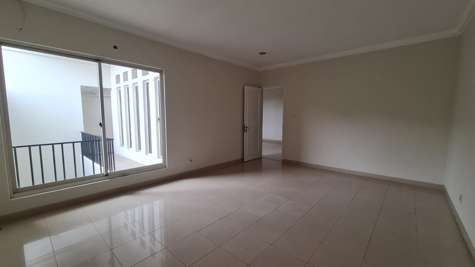 Rumah di Niaga Hijau Pondok Indah, Siap huni,strategis,dekat BCA Pondok Indah