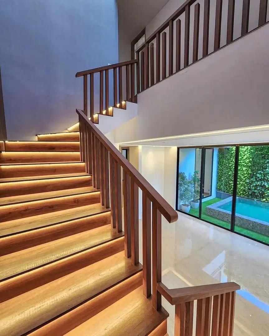 Rumah Mewah Baru 3,5 Lantai di Pondok Indah - Ada Lift & Kolam Renang Pribadi