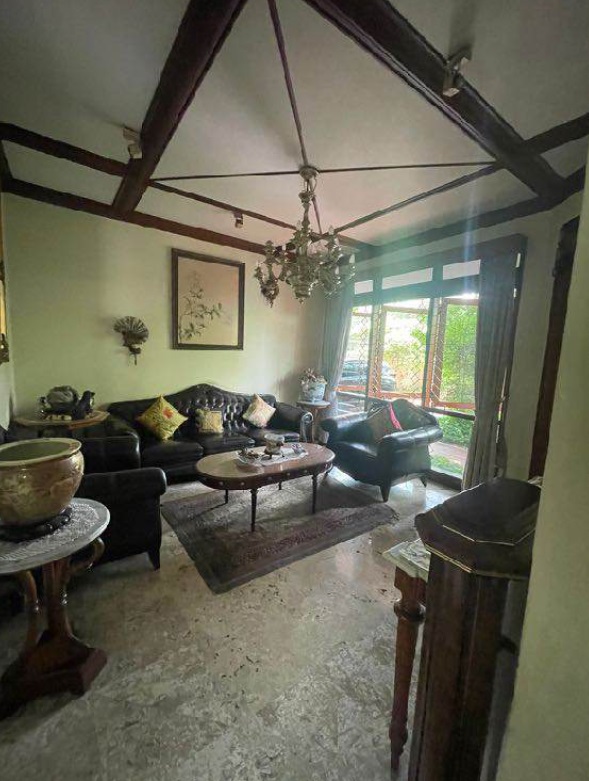 Rumah di Pondok Indah, Dekat Pim, Dekat Akses Tol Jorr