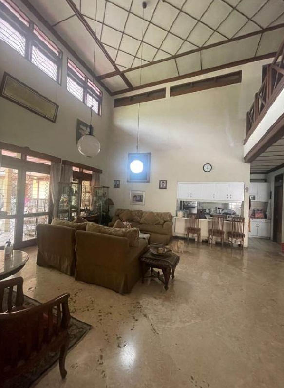 Rumah di Pondok Indah, Dekat Pim, Dekat Akses Tol Jorr
