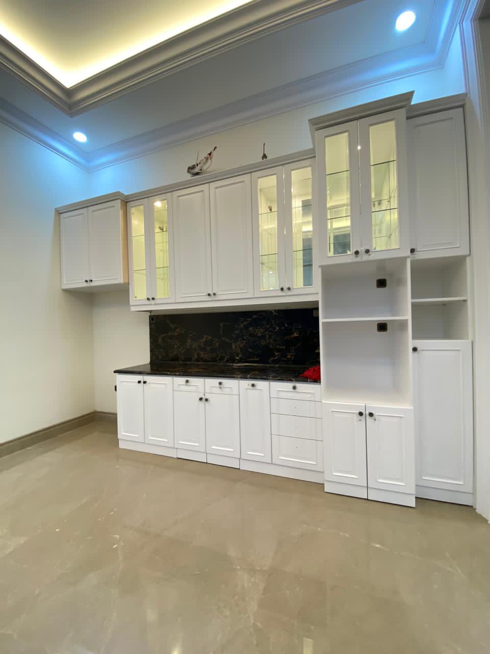 Rumah Mewah Brand New di Pondok Indah. Ada Pool