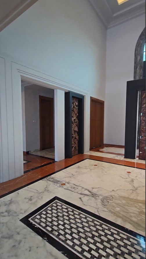 Rumah Mewah Brand New di Pondok Indah