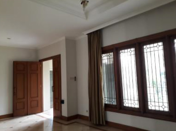 Jual Rumah 2 Lantai di Pondok Indah Halaman Luas Ada Kolam Renang Dekat Pondok Indah Mall Pim