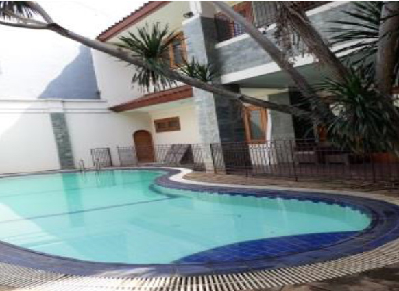 Jual Rumah 2 Lantai di Pondok Indah Halaman Luas Ada Kolam Renang Dekat Pondok Indah Mall Pim