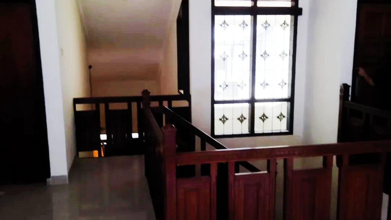 Jual Rumah 2 Lantai Siap Huni di Pondok Indah – Lokasi Strategis dan Nyaman