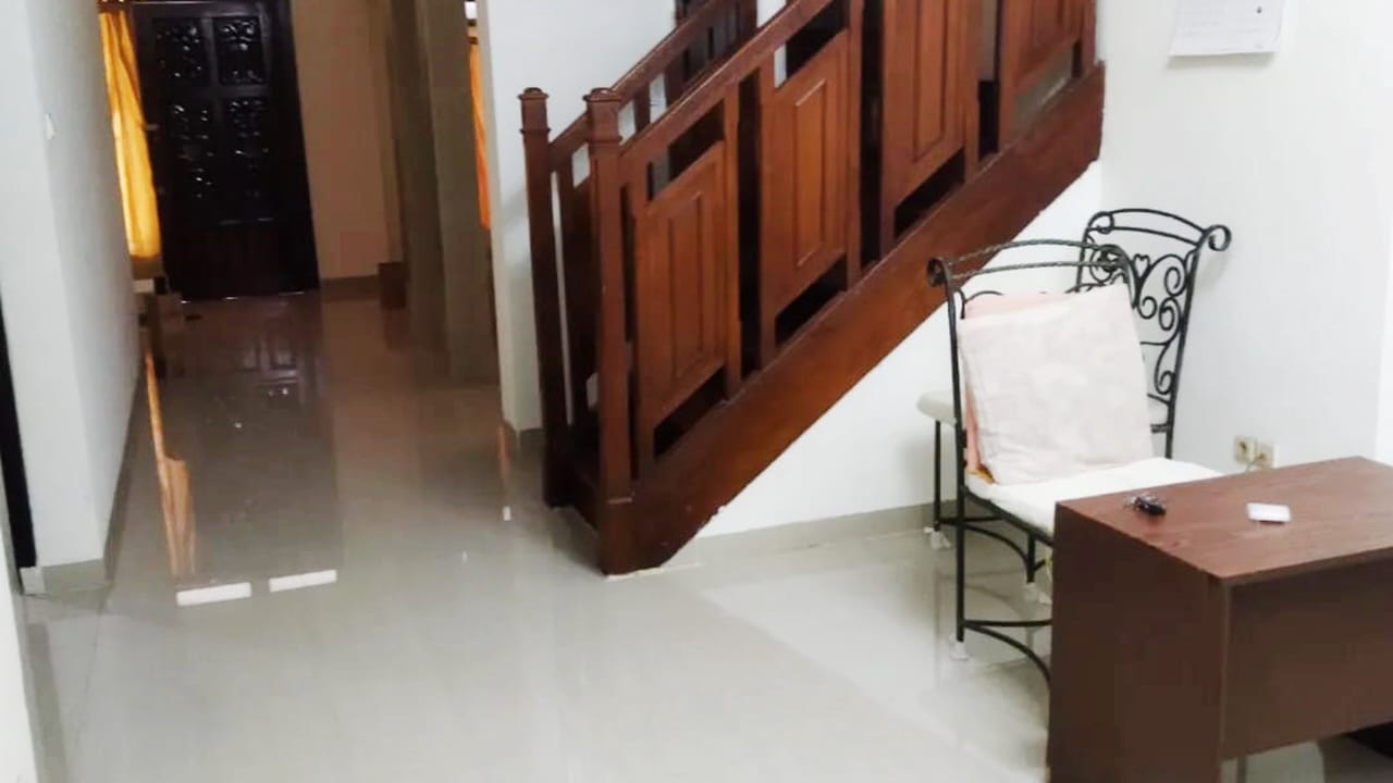 Jual Rumah 2 Lantai Siap Huni di Pondok Indah – Lokasi Strategis dan Nyaman