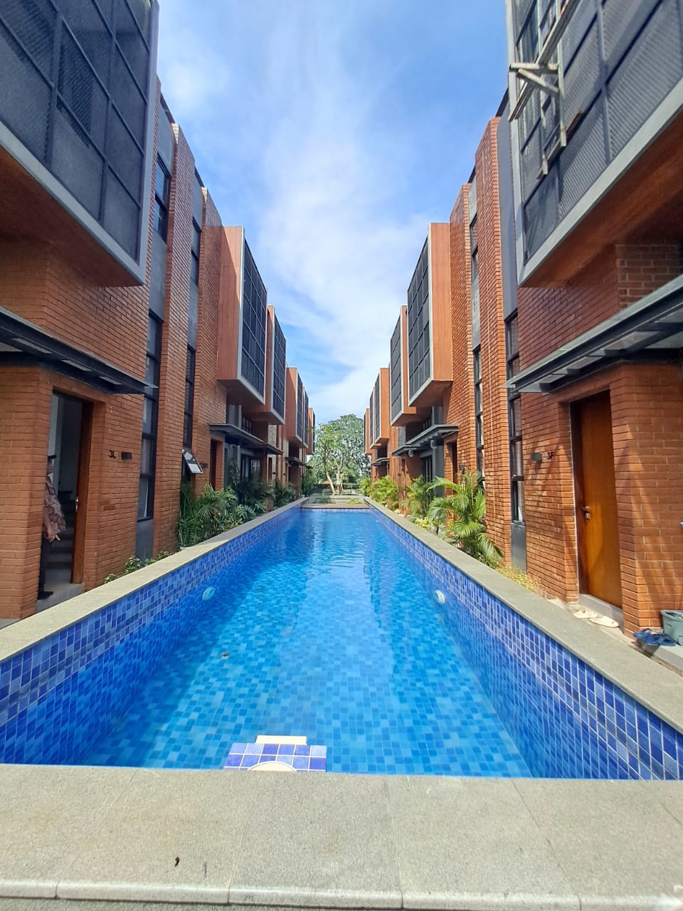 Rumah Mewah 3.5 Lantai Dijual di Area Premium Kemang – Super Eksklusif