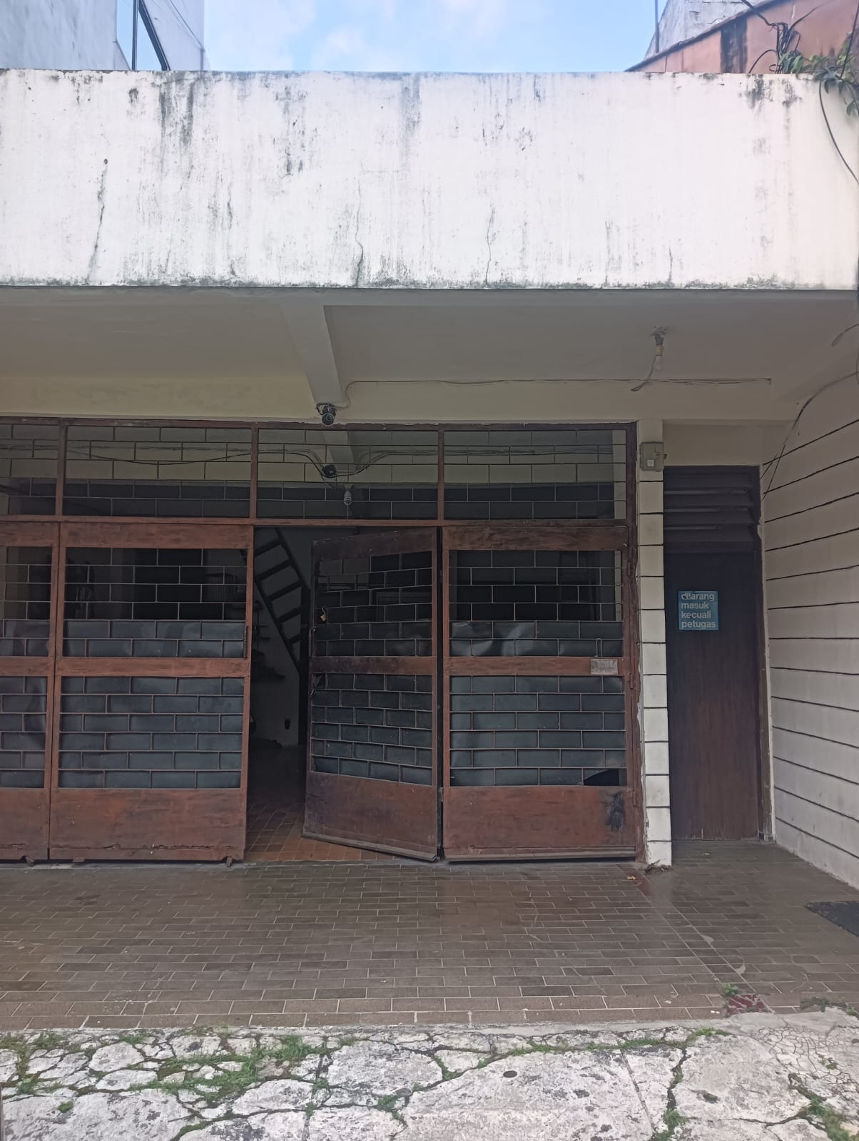 Rumah Tua  Hitung Tanah, Hoek, Bebas Banjir, Jalan 2 Mobil