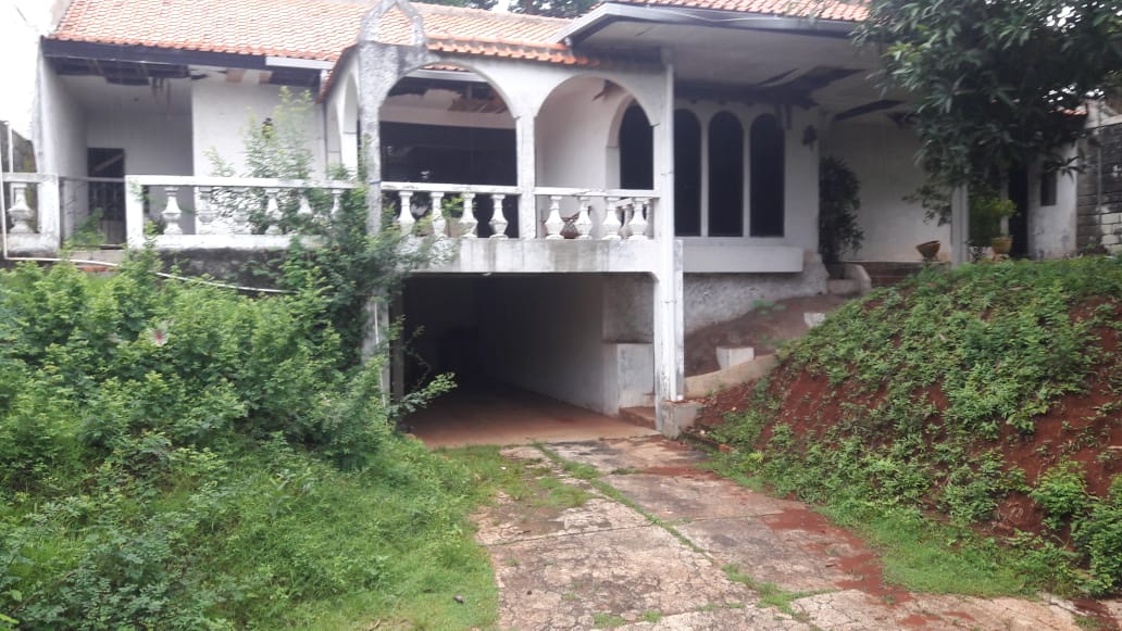 Rumah Dijual di Kemang, Hitung Tanah