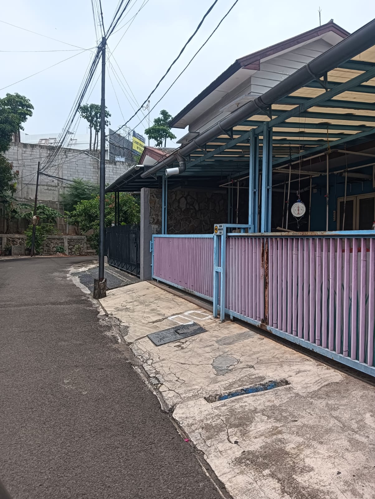Sangat Dekat dengan Pintu Tol Veteran Tanah Kusir, Siap Huni, Bebas Banjir, One Gate System