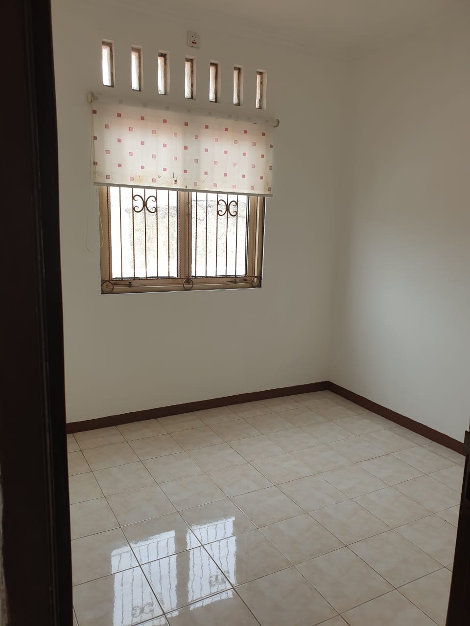 Jual Rumah di Radio Dalam, Jalan Kaki 10 Menit ke MRT Haji Nawi
