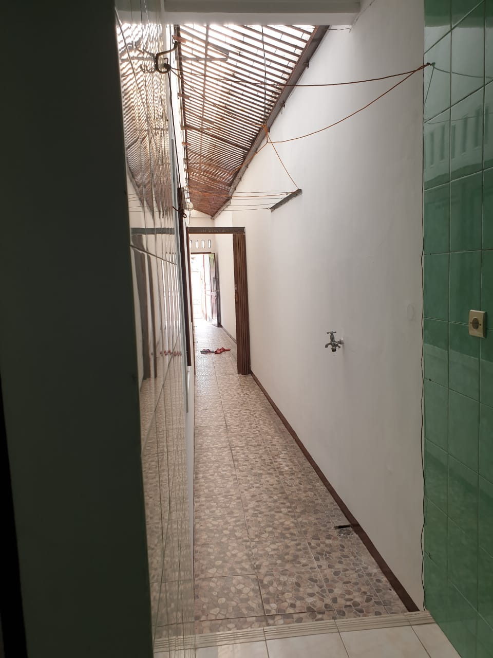 Jual Rumah di Radio Dalam, Jalan Kaki 10 Menit ke MRT Haji Nawi