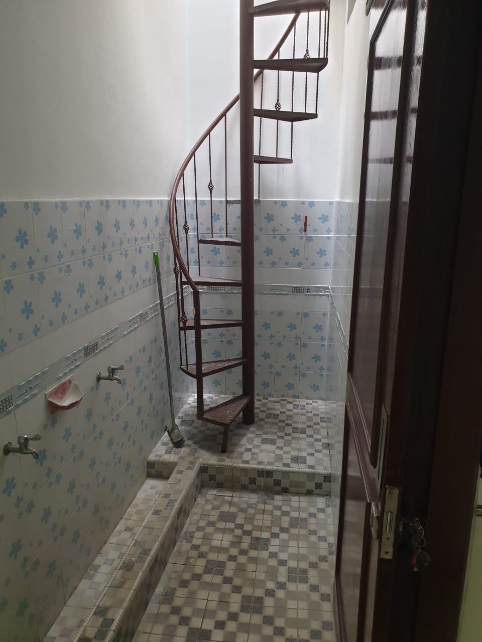 Jual Rumah di Radio Dalam, Jalan Kaki 10 Menit ke MRT Haji Nawi
