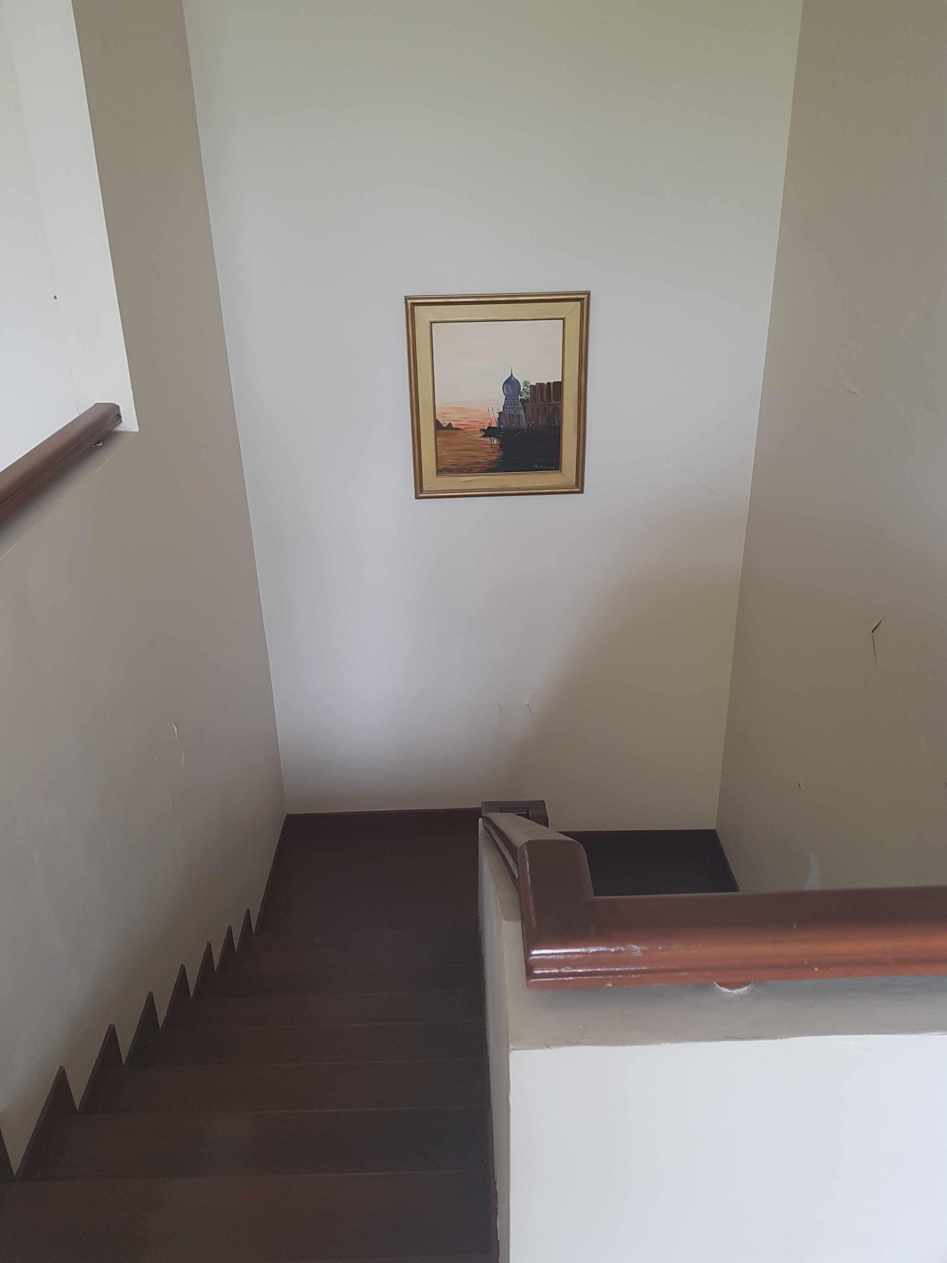 Rumah Cocok Kantor atau Rumah Tinggal di Lebak Bulus. Dekat MRT. Lokasi Strategis