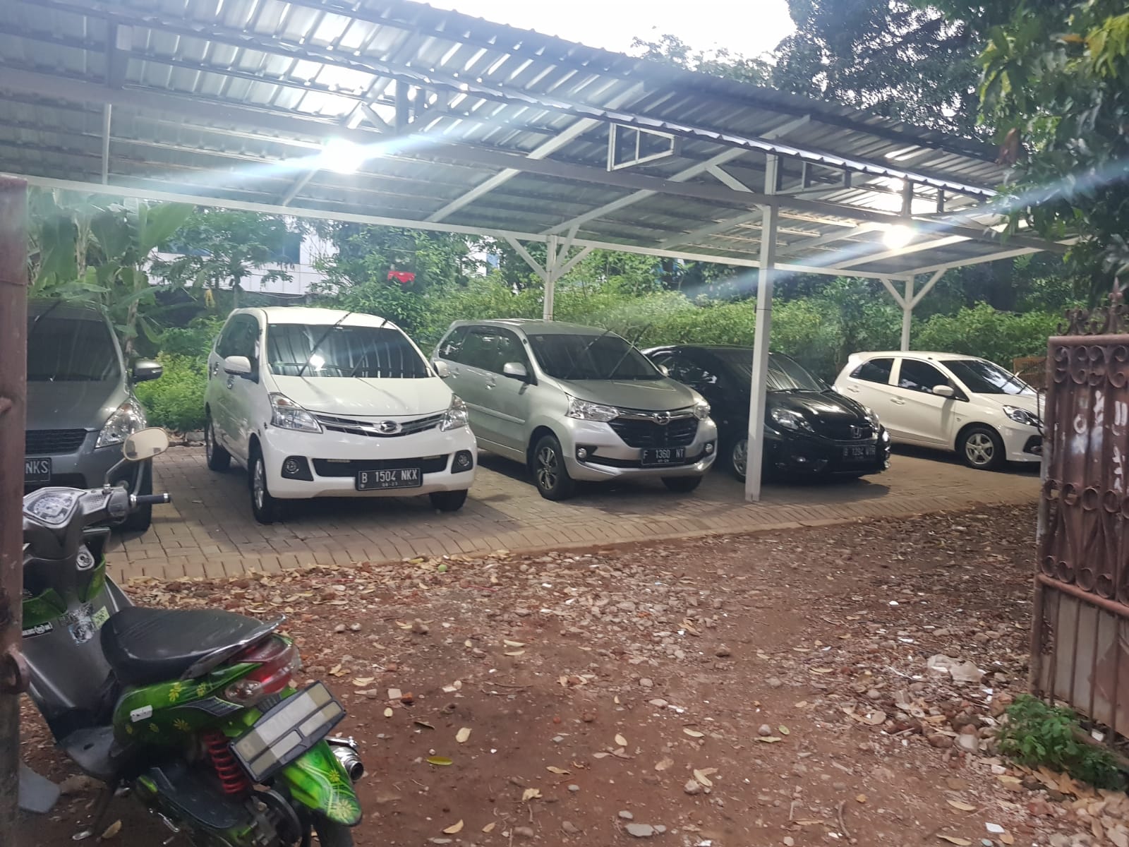 Tanah Luas 1817 M2 Dekat Rs Siloam Kebon Jeruk, Dekat Tol, bisa Bangun 3-4 Rumah atau Kost2an