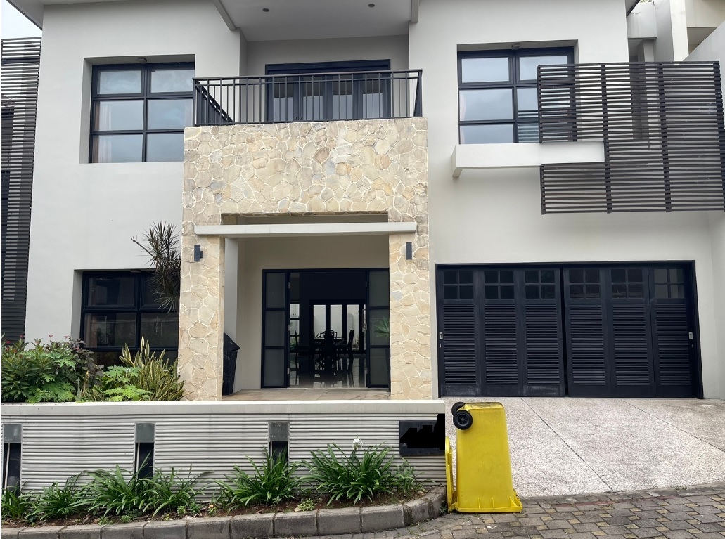 Rumah Compound 2 Lantai di Tb Simatupang-Kebagusan, Dalam Cluster Exclusive, Dekat Sekolah JIS dan BIS