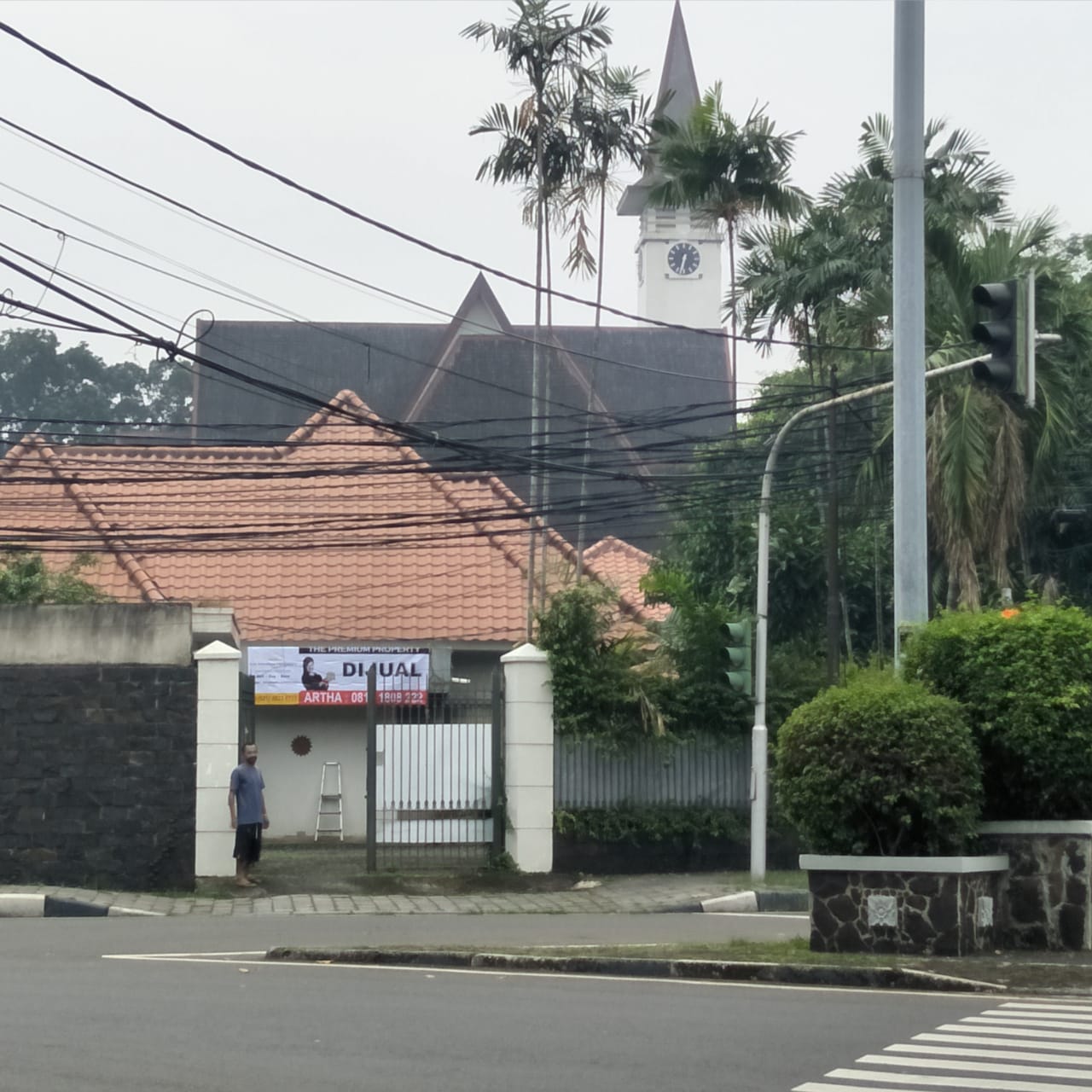 Rumah Area Menteng. Langka. Jarang Ada. Lokasi Strategis