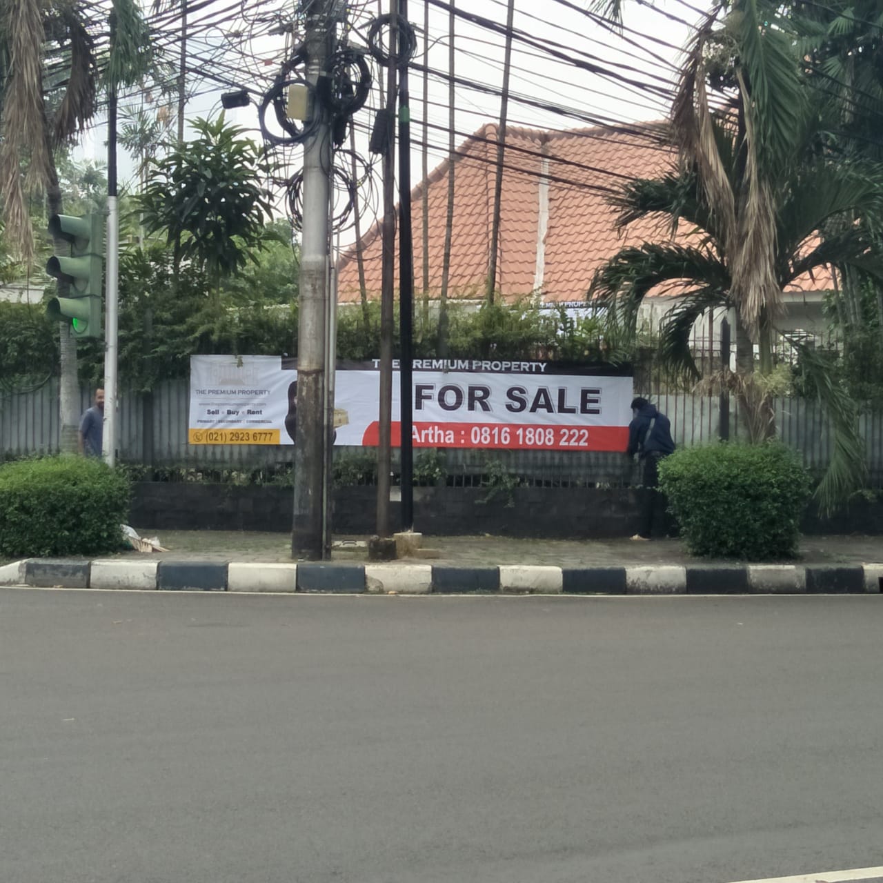 Rumah Area Menteng. Langka. Jarang Ada. Lokasi Strategis
