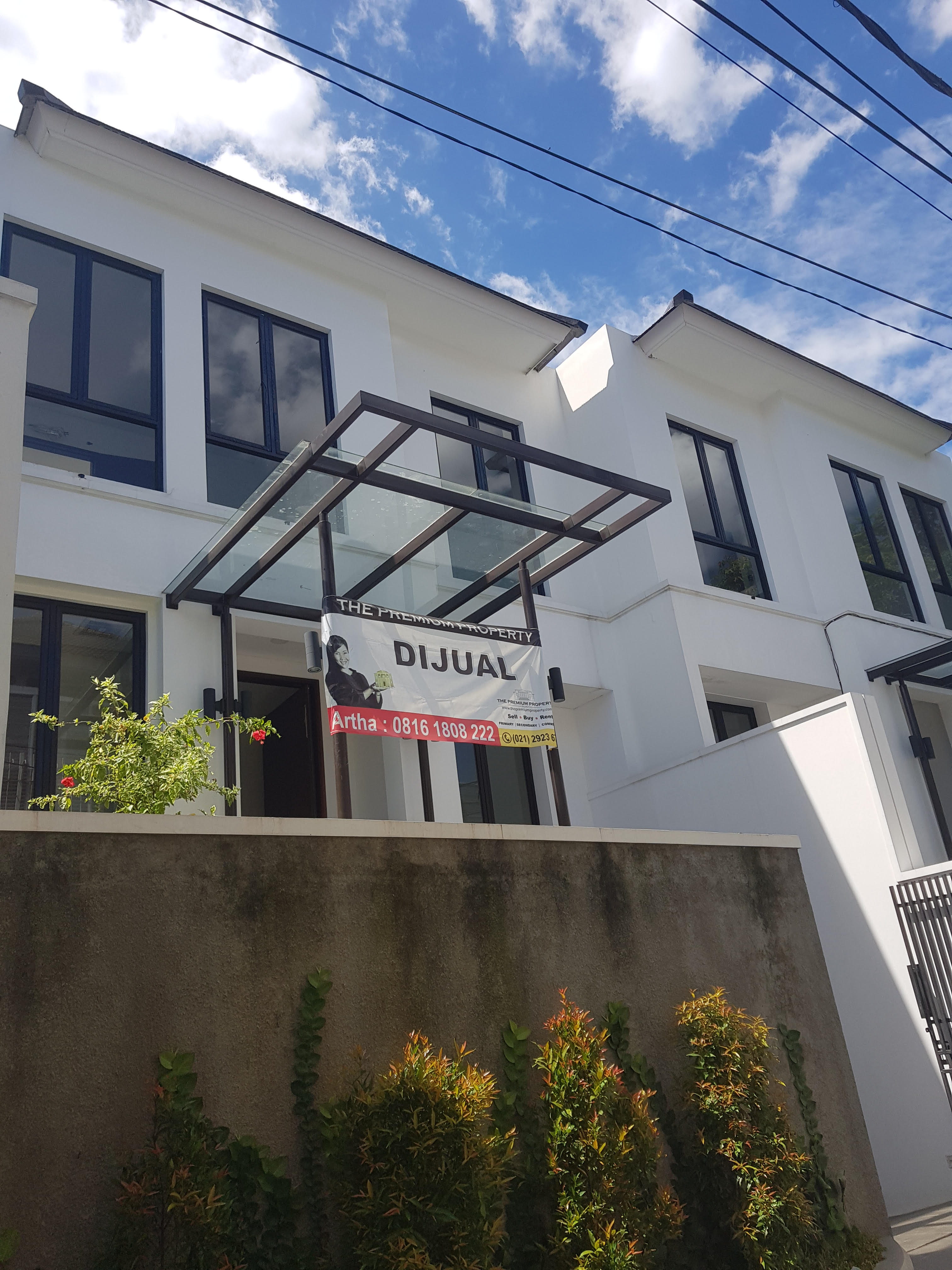 Turun Harga! Rumah Murah, Baru, Siap Huni di Permata Hijau - Rancangan Arsitek Top