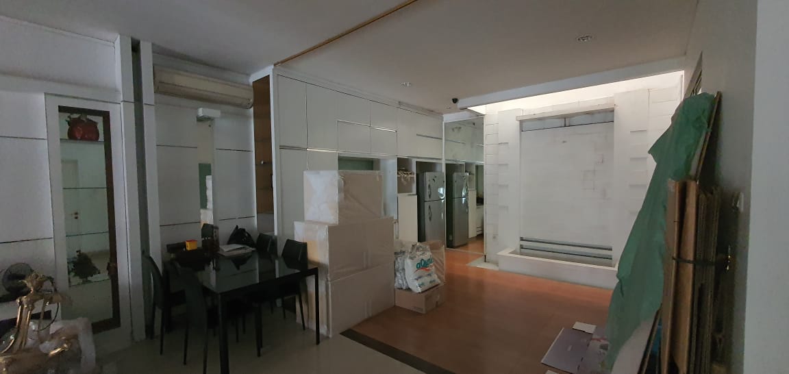 Rumah Dalam Cluster Jalan Deplu Raya,Tenang Dan Asri, Semi Furnish, Ada Club House Dan Pool 