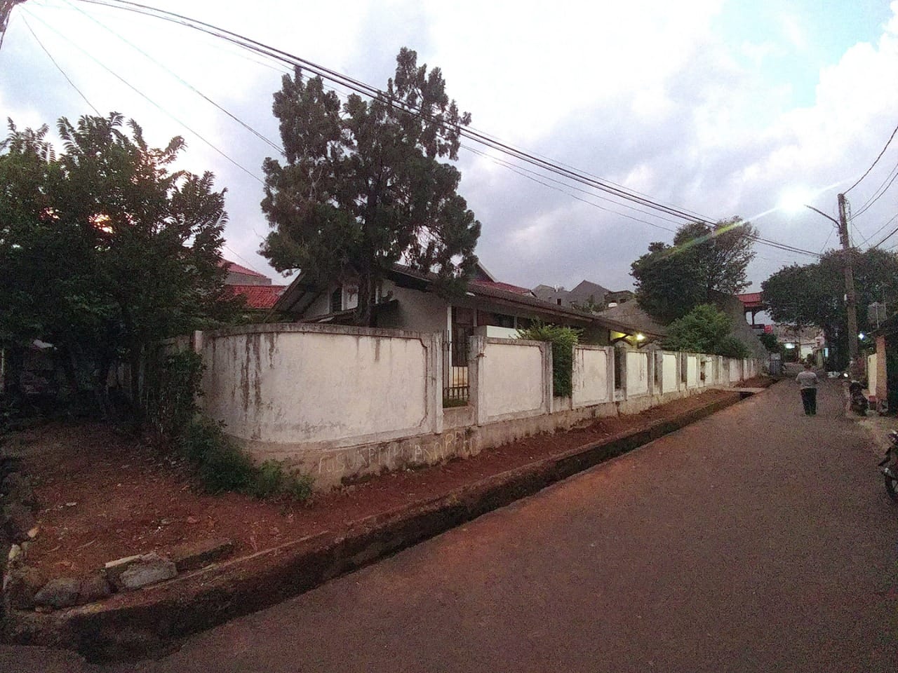 Rumah di Area Pondok Pinang Pondok Indah, Bisa Jadi Kontrakan Atau Kost, Strategis