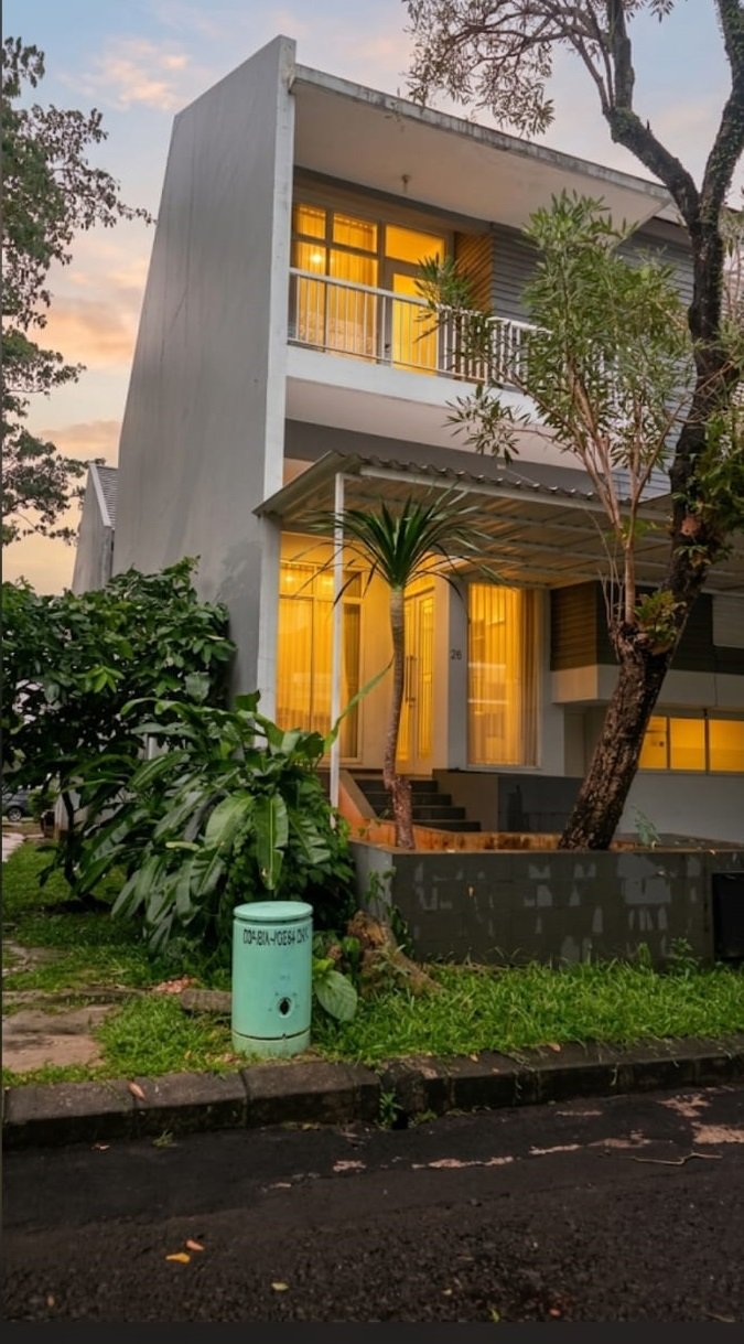 Rumah Murah 2 Lantai Dalam Komplek Exclusive, Sangat Dekat ke Pondok Indah, Ada Club House