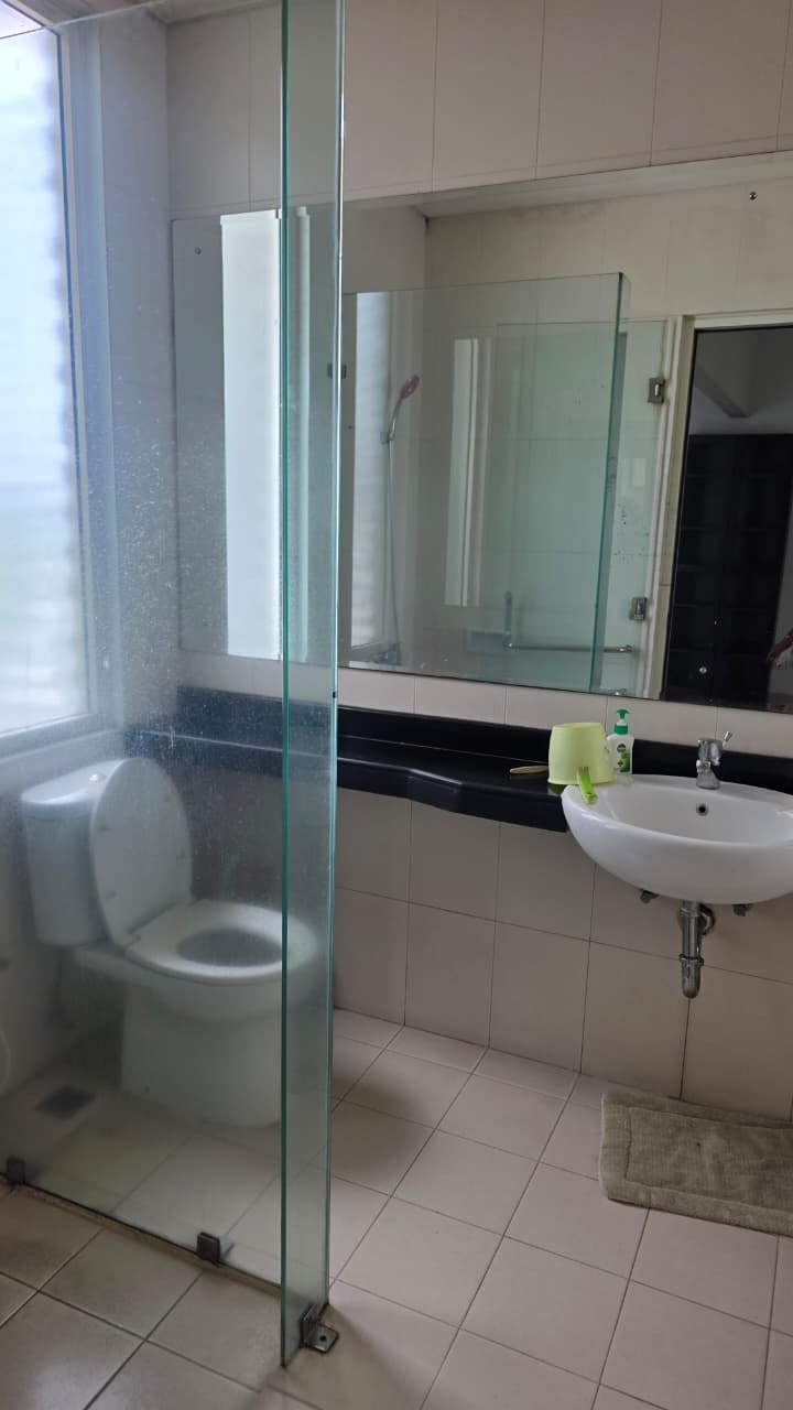 Rumah Murah 2 Lantai Dalam Komplek Exclusive, Sangat Dekat ke Pondok Indah, Ada Club House