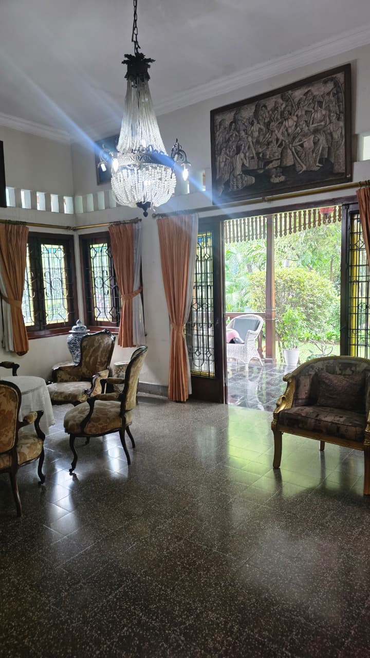 Hitung Tanah Saja! LT 970 m² di Kawasan Prestisius Menteng