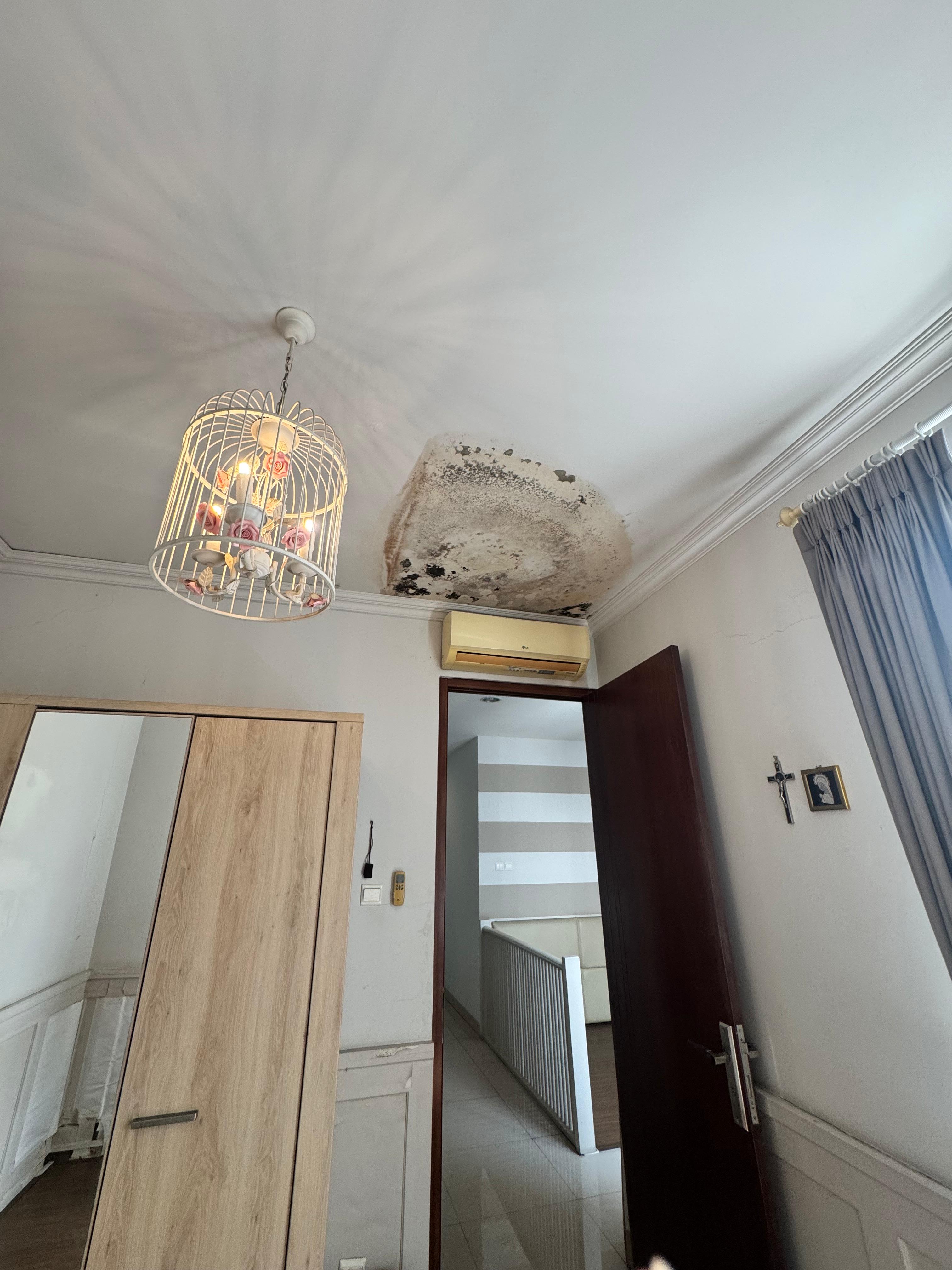 Rumah Minimalis Cantik Rapi 2 Lantai di Kemang-Dalam Komplek Townhouse
