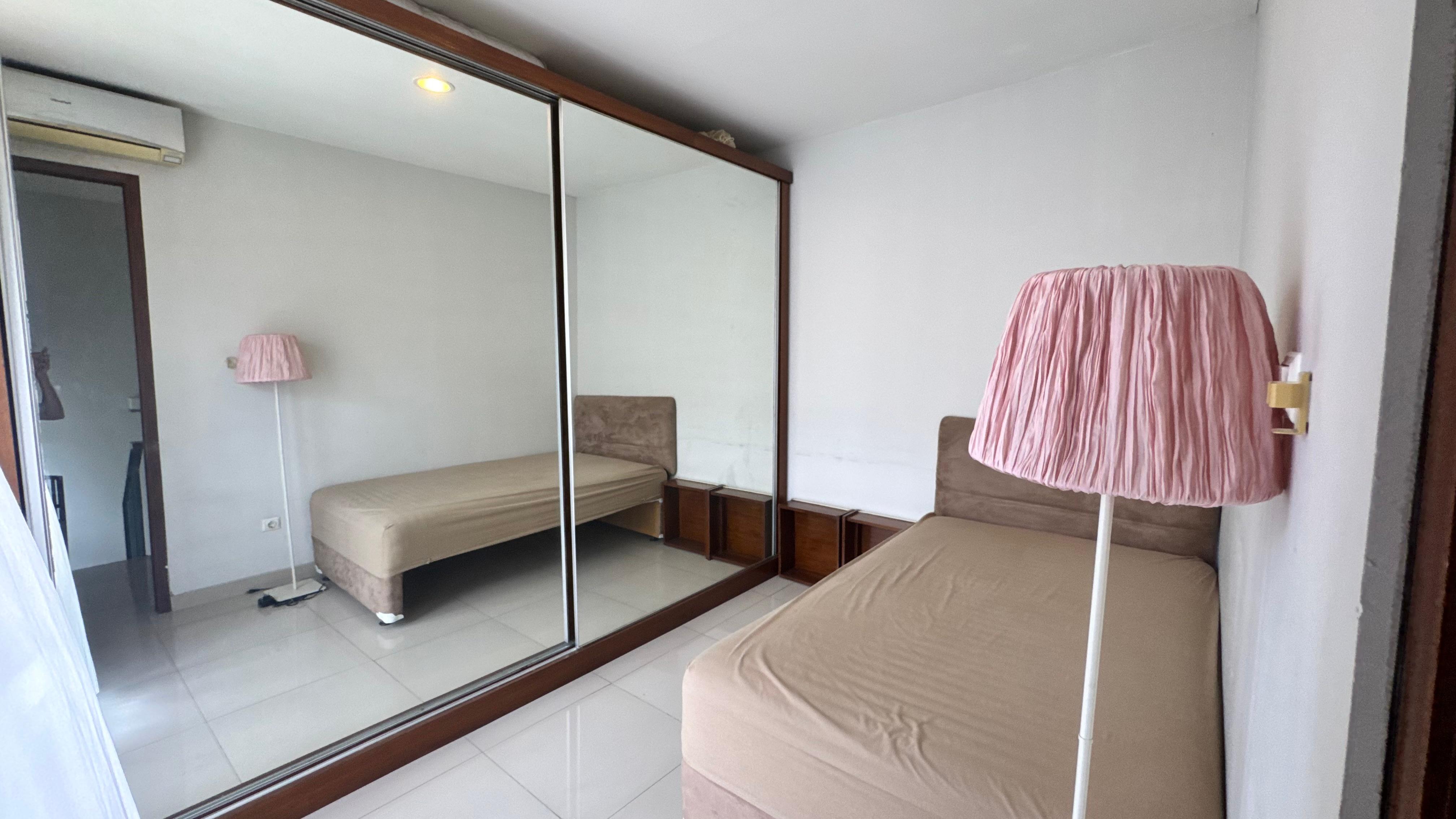 Rumah Minimalis Cantik Rapi 2 Lantai di Kemang-Dalam Komplek Townhouse