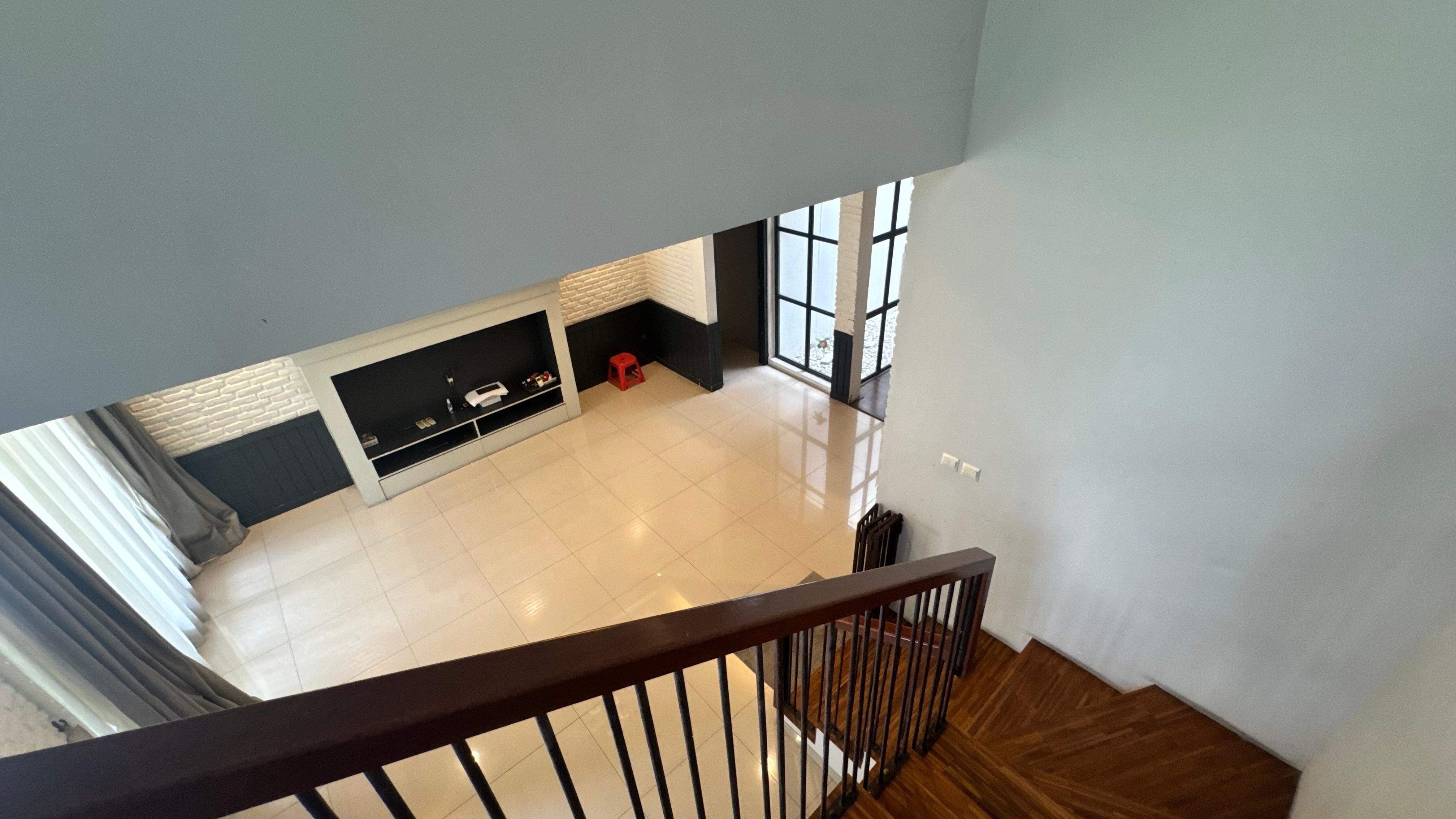 Rumah Minimalis Cantik Rapi 2 Lantai di Kemang-Dalam Komplek Townhouse