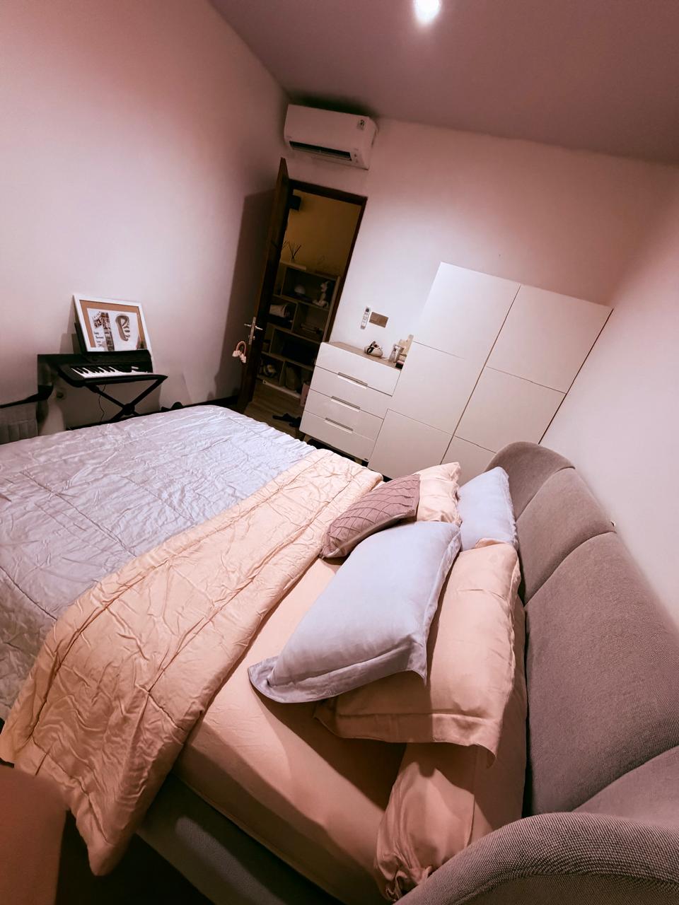 Rumah Dalam Townhouse, Ada Mezzanine, Bisa Jadi Kamar Tambahan, Ada Kolam Renang