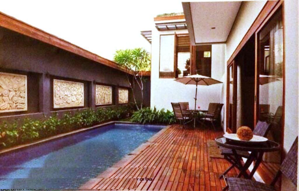 Rumah Furnished 3.5 lantai Hook Dalam Komplek Town house di Pondok Pinang-Ada Kolam Renang