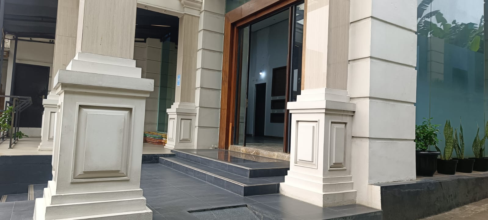 Sewa Ruang Usaha di Kemang Raya Lantai 1 Luas 476 M2