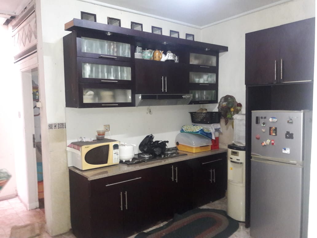 Rumah Lama 2 Lantai di Tebet Barat