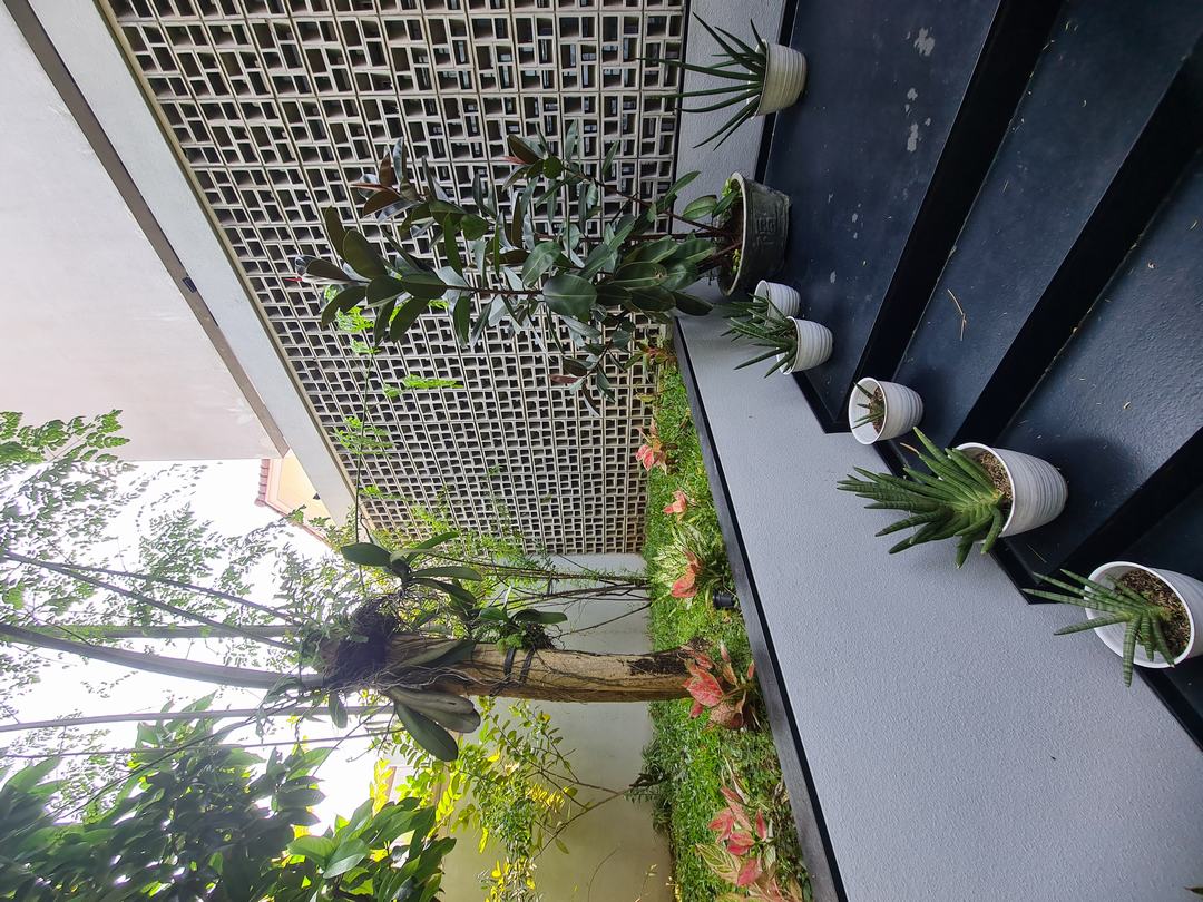 Gaya Resort Mewah! Rumah Kontemporer 2 Lantai di Jantung Kebayoran Baru, Eksklusif & Aman