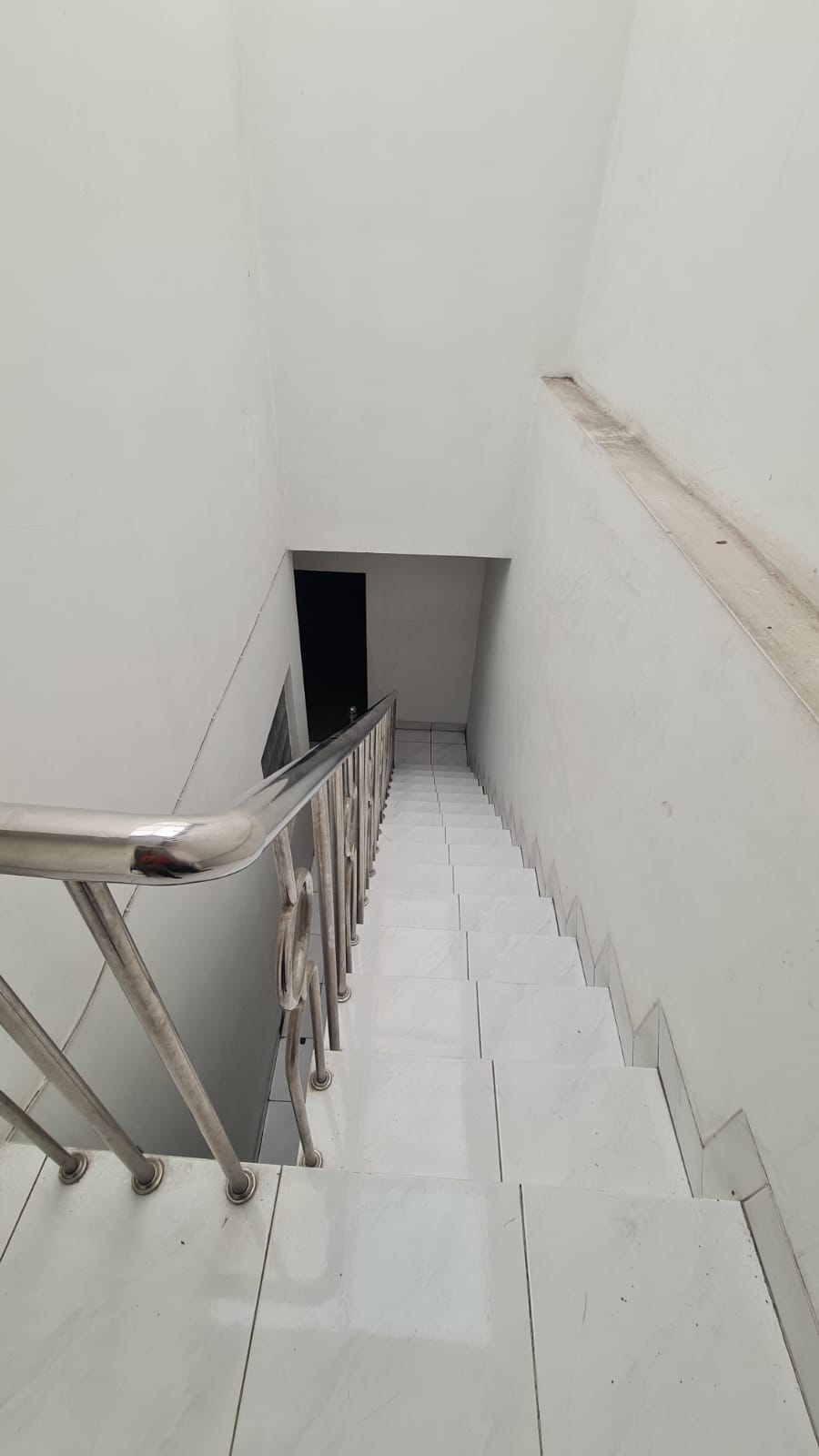 Rumah 2 Lantai di Panglima Polim, Lokasi Staretgis, Akses Dekat ke MRT, SHM, Siap Huni
